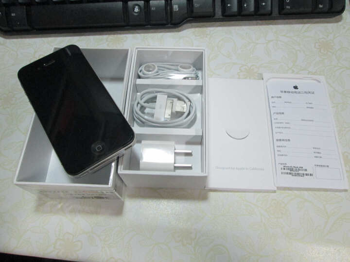 苹果(APPLE)iPhone 4S 8G版 3G手机(黑色)W
