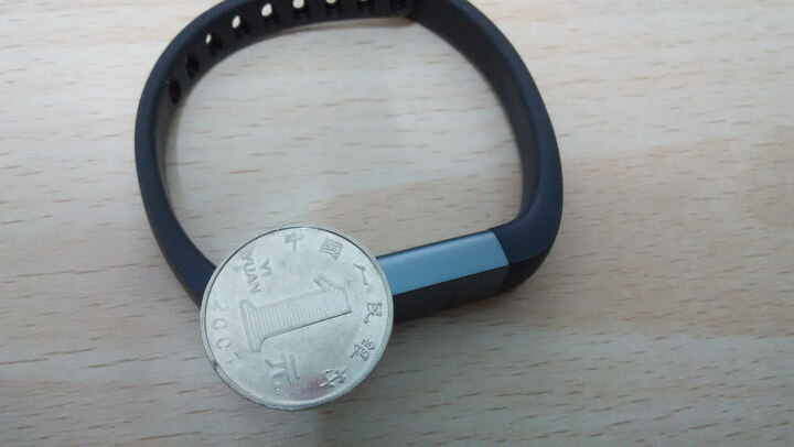 自动切换 计步 卡路里 超长待机30天 蓝牙4.0 浅