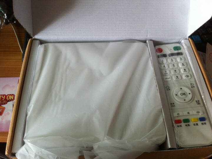 影能(ineng) E8 四核 华数正版 网络电视机顶盒