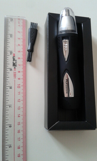 飞科(FLYCO)FS7805电动鼻毛修剪器(黑色)--用