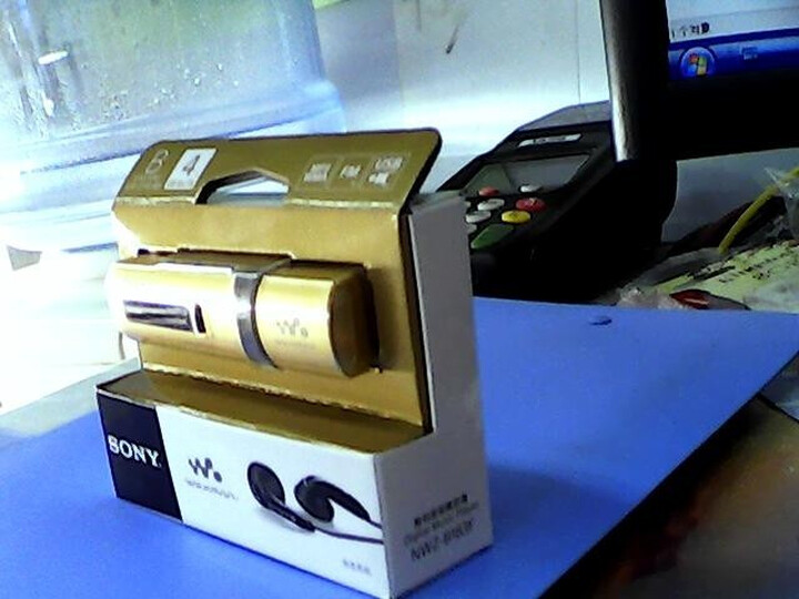 索尼(SONY) NWZ-B183F\/NC 炫色金属 动感佳