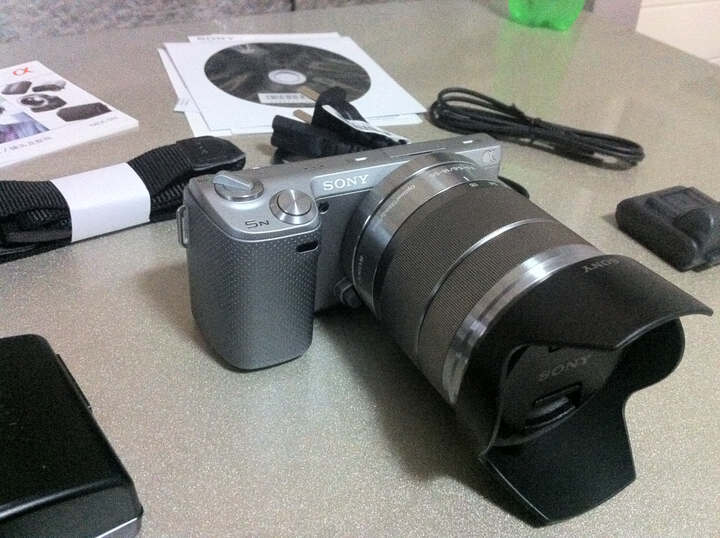 索尼(SONY) NEX-5NK 微单单镜套机 银色(E18