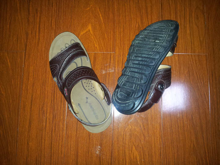 红蜻蜓 牛皮凉鞋 WTL25811\/12 棕色 42--样式可