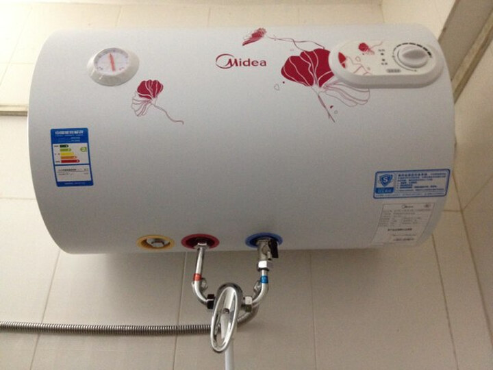 美的热水器安装图