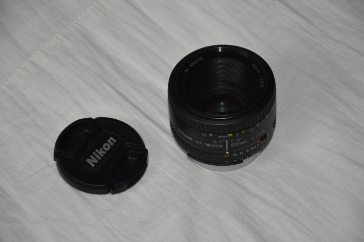 尼康(Nikon) 50mm 1.8D 镜头--尼康穷人三宝之