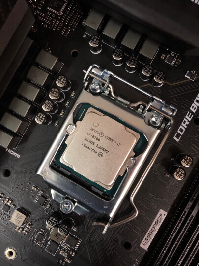 英特尔（Intel） i7 8700 6核12线程 盒装CPU处理器 晒单图