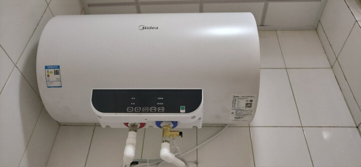 美的（Midea）速热50升电热水器 5.3倍大水量 健康洗 一级节能专利无缝内胆 智能家电F50-15WB5(Y) 晒单图