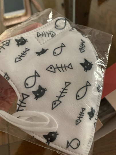 绿之源 绿呼吸儿童防护口罩(黑白猫趣5只装)呼吸阀型耳戴折叠式 晒单图