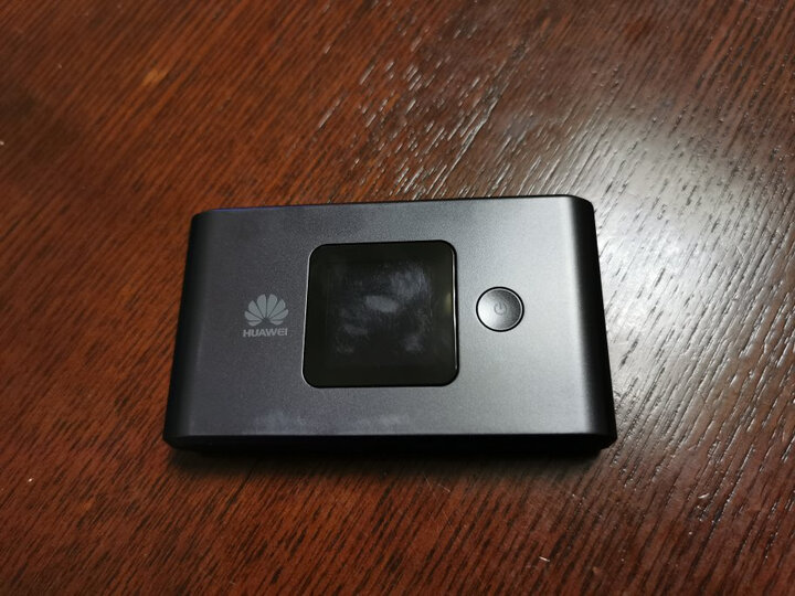 华为(huawei) 随行WiFi2 E5577 三网移动电信联通无线 4G路由器 车载MiFi 移动WiFi 3000毫安电池 随身WiFi 晒单图
