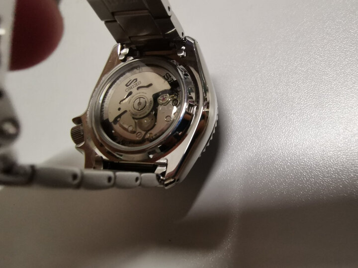 精工(SEIKO)手表 日本原装进口SEIKO5号运动系列红牙水鬼夜光黑盘胶带4R机芯自动机械男表SRP601J1 晒单图