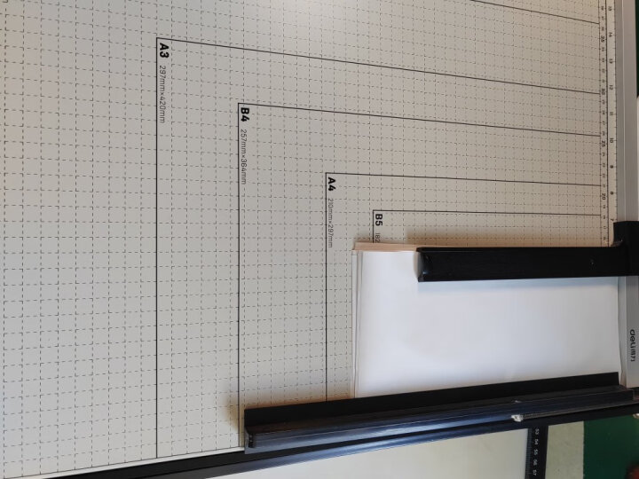 得力(deli) 8015 钢质切纸机/切纸刀/裁纸刀/裁纸机 250mm*250mm 晒单图