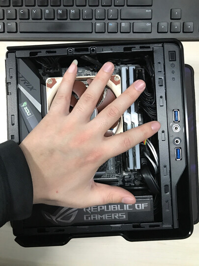 迎广(IN WIN)肖邦 黑色 迷你机箱(支持MINI ITX主板/铝合金外框/自带150W足瓦静音电源/USB3.0 x2) 晒单图