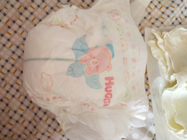 好奇Huggies 铂金装纸尿裤 S96片 晒单图