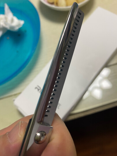 雷瓦(RIWA) 理发剪刀专业理发器工具打薄剪 不锈钢牙剪 RD-202 晒单图
