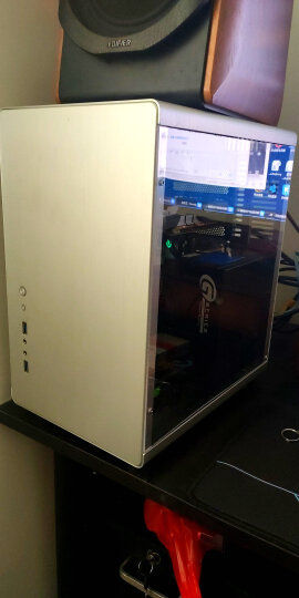 乔思伯（JONSBO）RM2 银色 MINI-ATX机箱（支持ATX主板/铝制机箱/支持95MM高内散热器/290MM长内显卡） 晒单图