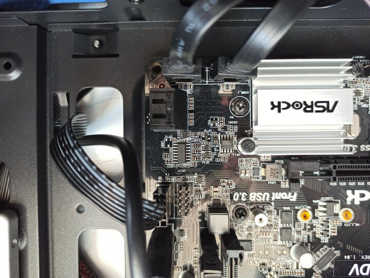 华擎(ASRock)A320M-HDV主板 + AMD 锐龙 3 2200G 处理器 (r3)板U套装 晒单图