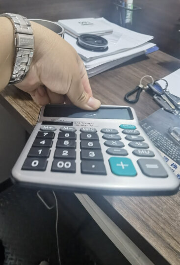 得力(deli)金属面板桌面办公计算器 财务金融计算 耐磨按键桌面计算机 办公用品 银色1673 晒单图