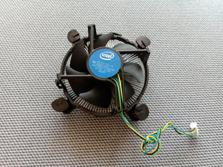 九州风神(DEEPCOOL) 玄冰400 CPU散热器(多平台/支持AM4/4热管/智能温控/发蓝光/12CM风扇/附带硅脂) 晒单图