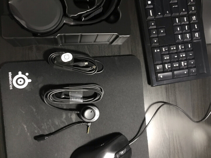 赛睿（SteelSeries）Arctis 寒冰 5 电脑电竞耳机 RGB灯光 魔兽怀旧开服耳机  舒耳游戏耳机耳麦 白色 晒单图