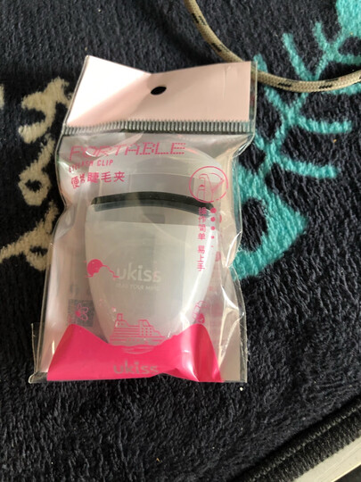 悠珂思(ukiss)浓睫娃娃超广角睫毛夹(小巧迷你便携式睫毛卷翘器 持久卷翘含胶垫替换垫) 晒单图
