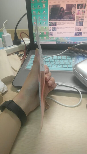 百草味 肉脯零食 牛肉干100g/袋 肉类小吃牛肉片五香味 晒单图