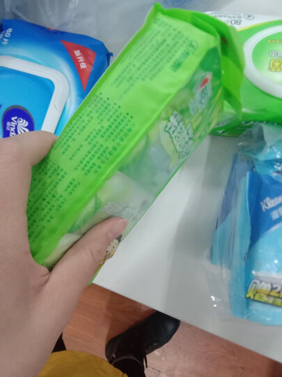 心相印 京东JOY联名礼盒装 超迷你系列湿巾(8片*8包)*3提 晒单图