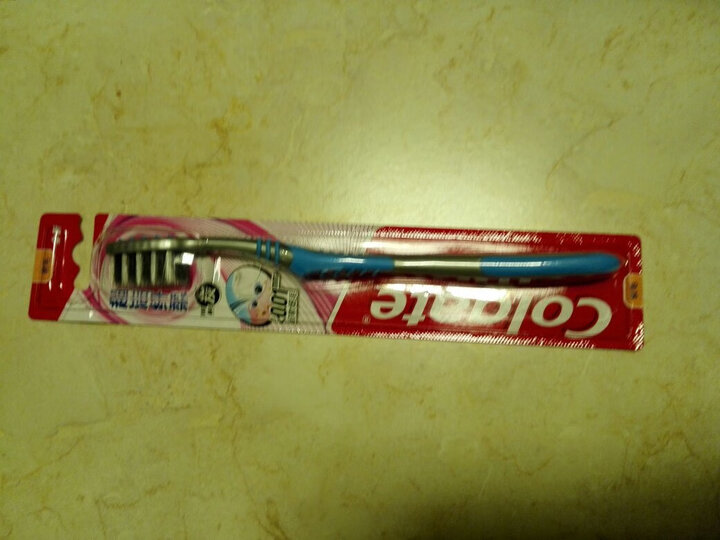 高露洁(Colgate) 纤柔备长炭 牙刷 ×8 (新老包装随机发放) 晒单图