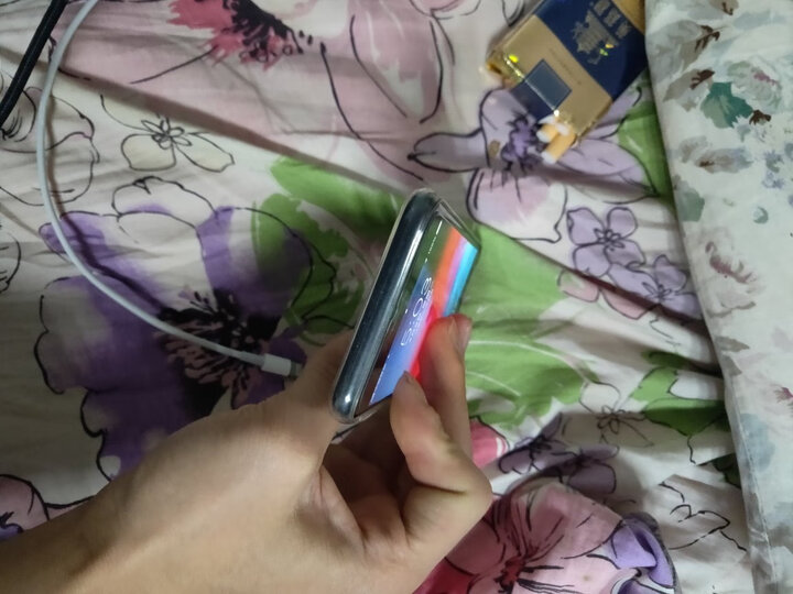 亿色(ESR)苹果7&8 Plus手机壳 iPhone7 plus&8 Plus手机壳 5.5英寸手机套 透明轻薄硅胶防摔软壳 初色零感 黑 晒单图