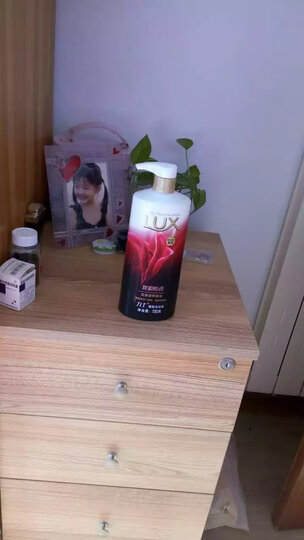 力士(LUX)沐浴露 闪亮冰爽 爽肤沐浴乳720g(新老包装随机发货) 晒单图