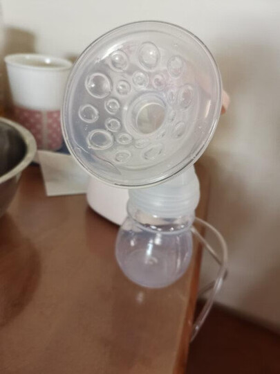新贝 吸奶器 电动吸奶器 防逆流专利吸乳器 按摩无痛吸力大8615 晒单图