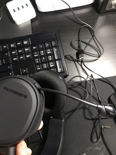 赛睿（SteelSeries）Arctis 寒冰 5 电脑电竞耳机 RGB灯光 魔兽怀旧开服耳机  舒耳游戏耳机耳麦 白色 晒单图