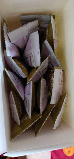 伊利奶粉 金领冠系列 幼儿配方奶粉 3段900克(1-3岁幼儿适用)新老包装随机发货 晒单图