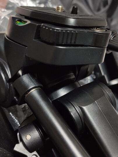 云腾 VT-688 精品便携三脚架云台套装投影仪支架微单数码单反相机摄像机旅行用 优质铝合金超轻三角架黑色 晒单图