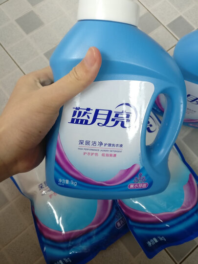 蓝月亮洗衣液12斤套装:亮白增艳薰衣草3kg瓶+1kg袋*3 晒单图