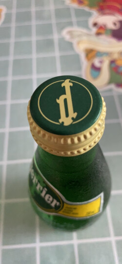 Perrier巴黎水（Perrier）法国原装进口气泡水原味天然矿泉水 330ml*24瓶 晒单图