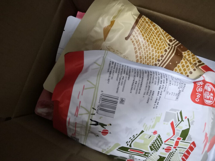 300减220_百草味 小米锅巴80g 休闲零食特产小吃香脆食品 MJ 麻辣味 晒单图