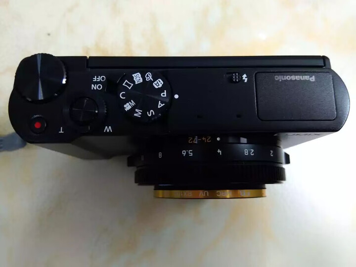 松下(panasonic)zs110 1英寸大底数码相机/卡片机,10倍光学变焦徕卡
