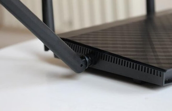 华硕(ASUS)RT-AC1200GU高速路由/5G无线路由器/穿墙利器【家用全千兆|双频1200M】 晒单图