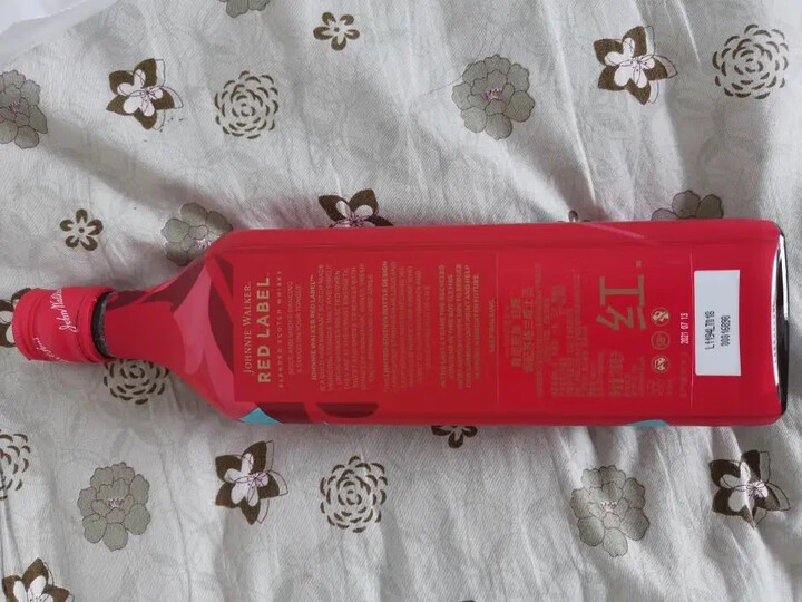 尊尼获加(Johnnie Walker)红方 红牌 苏格兰 调和型 威士忌 洋酒 700ml(无盒) 晒单图