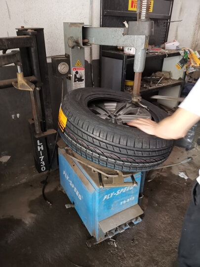 德国马牌(Continental) 轮胎/汽车轮胎235/60R18 103V UC6 SUV FR 适配沃尔沃XC60/XC90/路虎神行者2/传祺GS8 晒单图