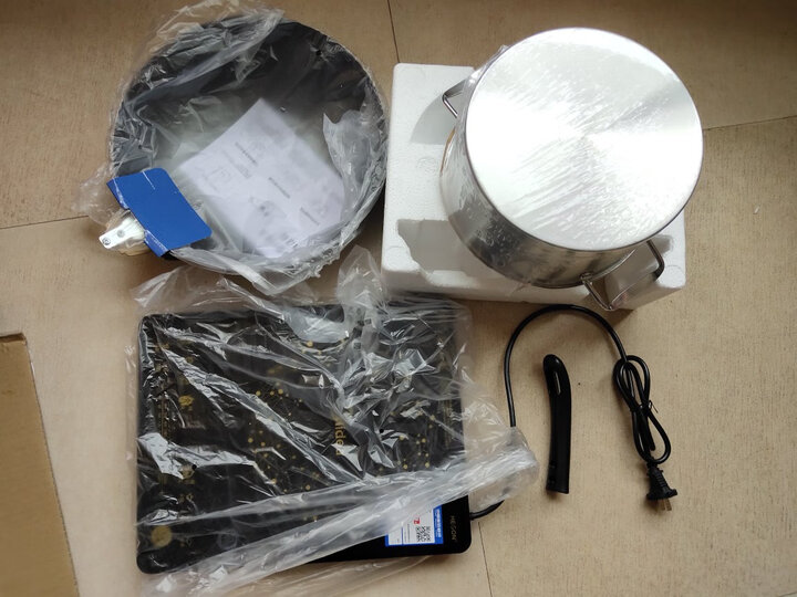 美的(Midea)电磁炉 火锅炉匀火 智能定时 十档火力 C21-WT2118(标配欧式汤锅+炒锅) 晒单图