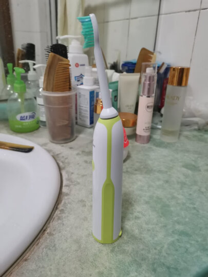 飞利浦电动牙刷成人 情侣款 全自动可充电式 基础洁净型 绿色 HX3216/31（新老包装随机发货） 晒单图
