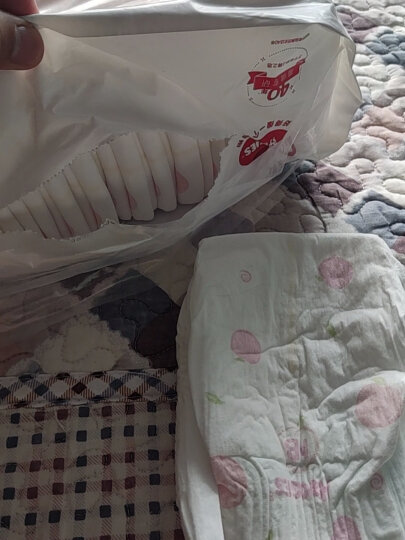 好奇（Huggies）铂金装纸尿裤NB84片(5kg以下)新生儿小号婴儿尿不湿小桃裤超薄 晒单图