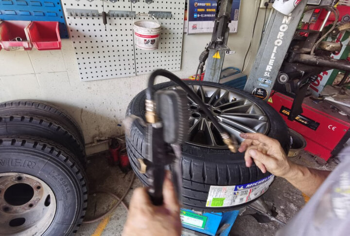 米其林轮胎Michelin汽车轮胎 235/45ZR18 98Y 竞驰 PILOT SPORT 4 PS4 适配思铂睿/锐志/蒙迪欧致胜等 晒单图