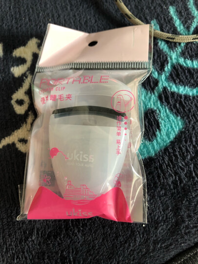 悠珂思(ukiss)浓睫娃娃超广角睫毛夹(小巧迷你便携式睫毛卷翘器 持久卷翘含胶垫替换垫) 晒单图
