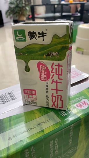 蒙牛 纯牛奶 PURE MILK 250ml*16 航天定制装(新老包装随机发货) 晒单图