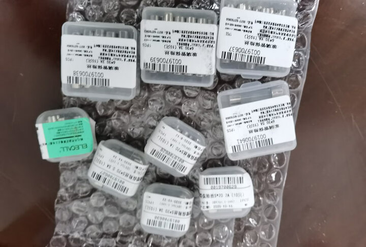 伊莱科（ELECALL） 保险丝玻璃管保险丝6×30保险管熔断器玻璃保险管保险丝管座 3A（10只装） 晒单图