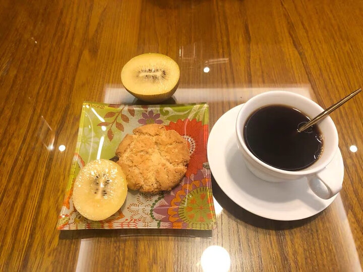 Zespri佳沛 新西兰阳光金奇异果 特大25-27个原箱装 单果重约124-145g 生鲜自营水果礼盒 晒单图