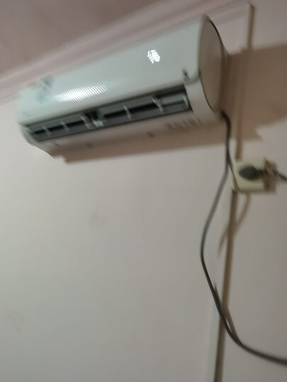 美的(Midea)1.5匹 变频 智弧 冷暖 智能壁挂式卧室空调挂机 KFR-35GW/WDAA3@ 晒单图
