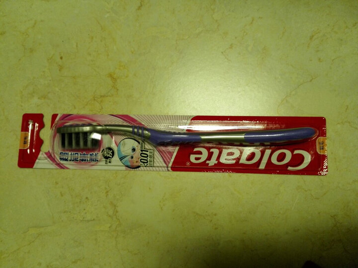 高露洁(Colgate) 纤柔备长炭 牙刷 ×8 (新老包装随机发放) 晒单图